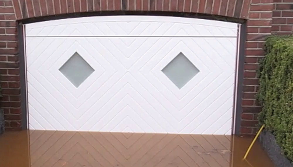 Hochwasserschutztor von AquaLOCK Hochwasserschutztor von AquaLOCK